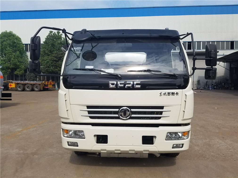 Dongfeng Daoluika [8 Kubik] Tankfahrzeug