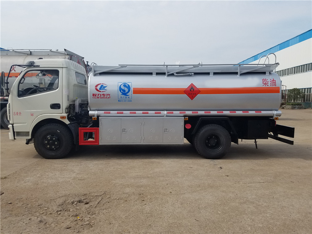 Dongfeng Daoluika [8 Kubik] Tankfahrzeug