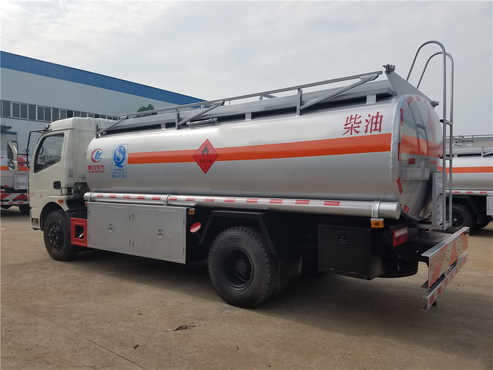 Dongfeng Daoluika [8 Kubik] Tankfahrzeug