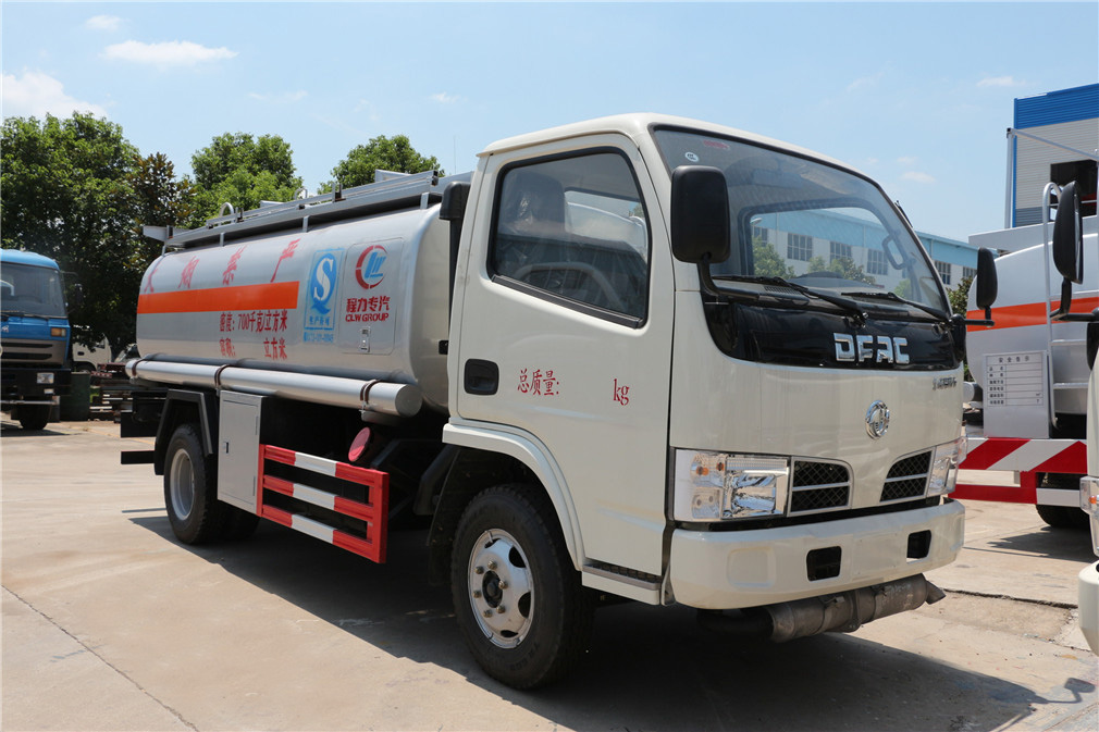 Dongfeng Kleine Dolikha [5 Kubik] Tankfahrzeug
