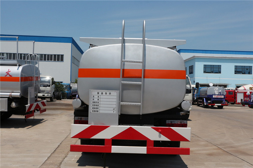 Dongfeng Kleine Dolikha [5 Kubik] Tankfahrzeug