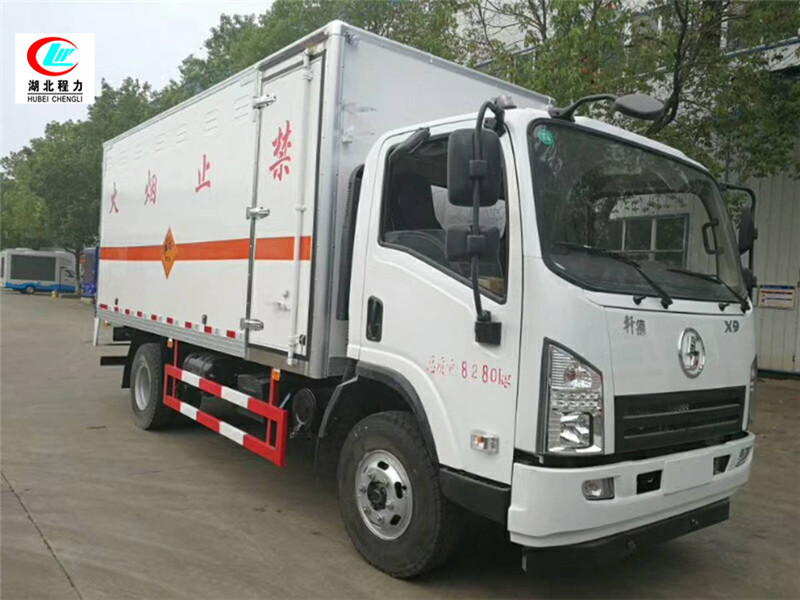 Shaanxi Auto Xuande 5,1-m-Brenngas-Kasten-Typ Transportfahrzeug [Klasse II]
