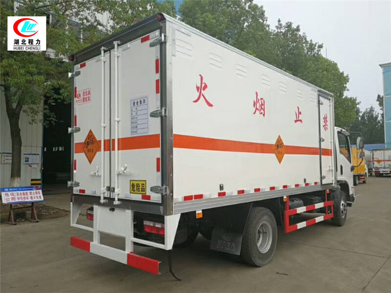 Shaanxi Auto Xuande 5,1-m-Brenngas-Kasten-Typ Transportfahrzeug [Klasse II]