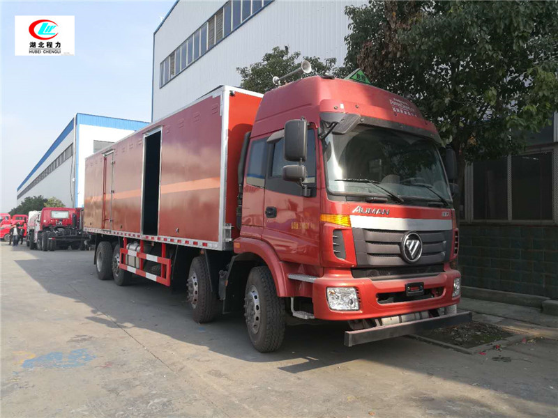 Ouman Typ 9,45-Meter-Box-Transportfahrzeug für verschiedene gefährliche Güter, vorne vier, hinten sechs 【Kategorie 9】