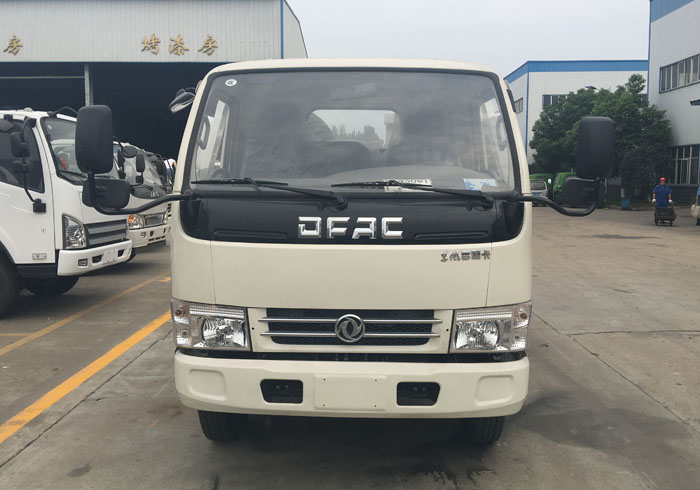 【One against two】 Dongfeng Xiaodu Likaka Straßenblockierungsfahrzeug