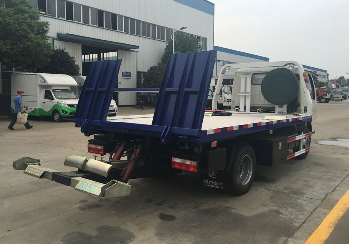 【One against two】 Dongfeng Xiaodu Likaka Straßenblockierungsfahrzeug