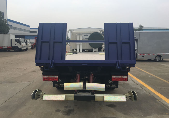 【One against two】 Dongfeng Xiaodu Likaka Straßenblockierungsfahrzeug