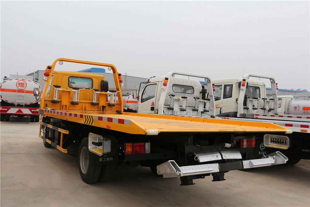 【One against two】 Isuzu Notfallentsorgungsfahrzeug