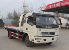 【One against two】 Dongfeng Doli Ka mit einem Schlafkabine-förmigen Schuttbeseitigungsfahrzeug