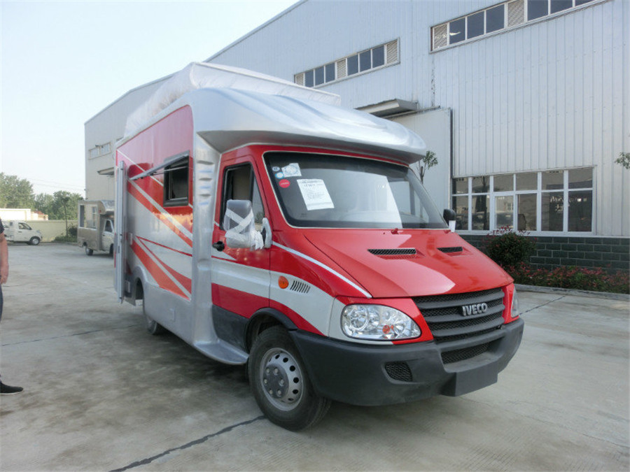 (Länge: 4,1 Meter) Iveco Speisewagen