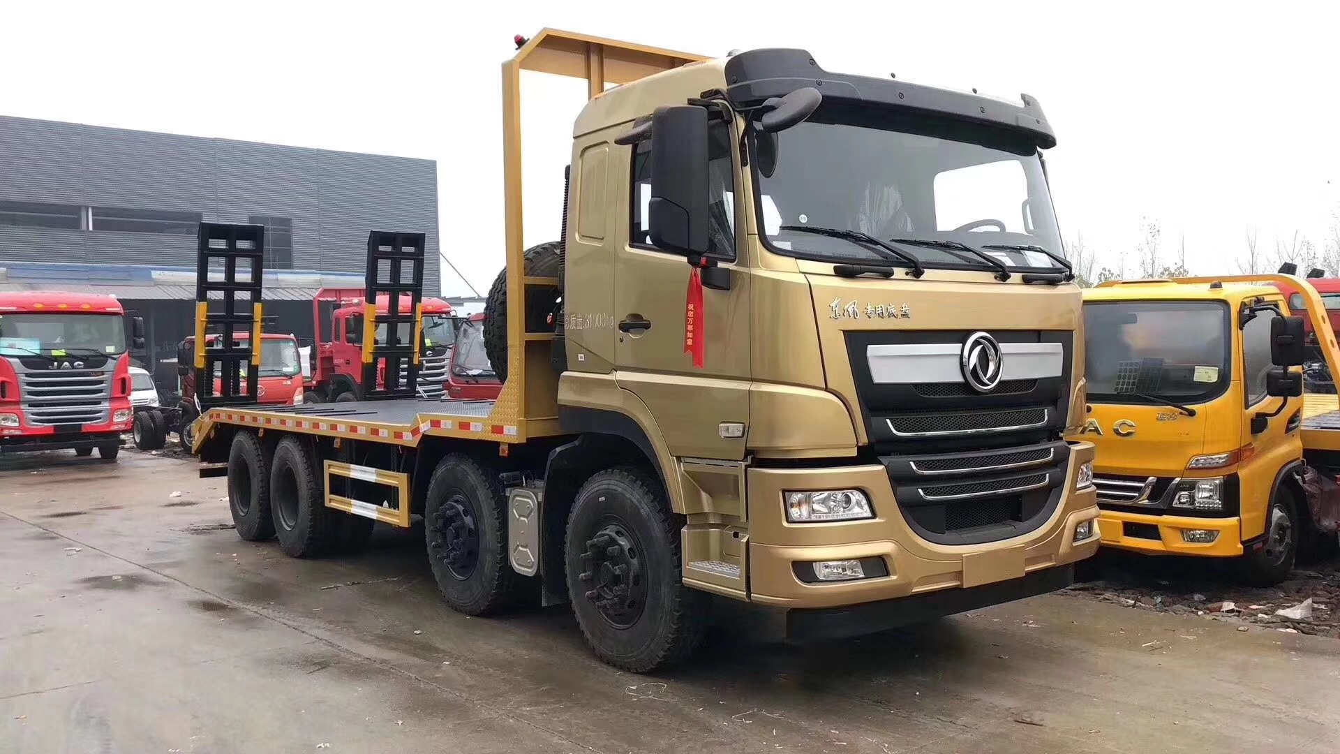 8X4 Front-Vier-Rückt-Acht [20-40 t] Flachbett-Transportfahrzeug