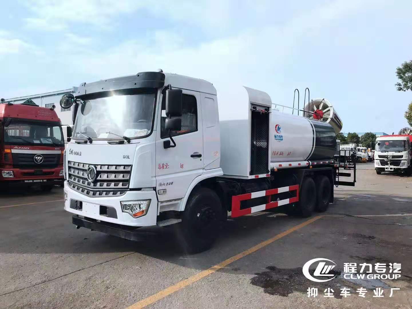 Dongfeng Untenbehaftetes 16-Kubik-Rückfahr-Zweirädriges Vielseitiges Staubabsaugfahrzeug