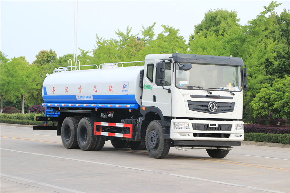 Dongfeng T5 hinterradgetriebener Zweiradachse 20-Kubikmeter Wasserwerfer Fahrzeug