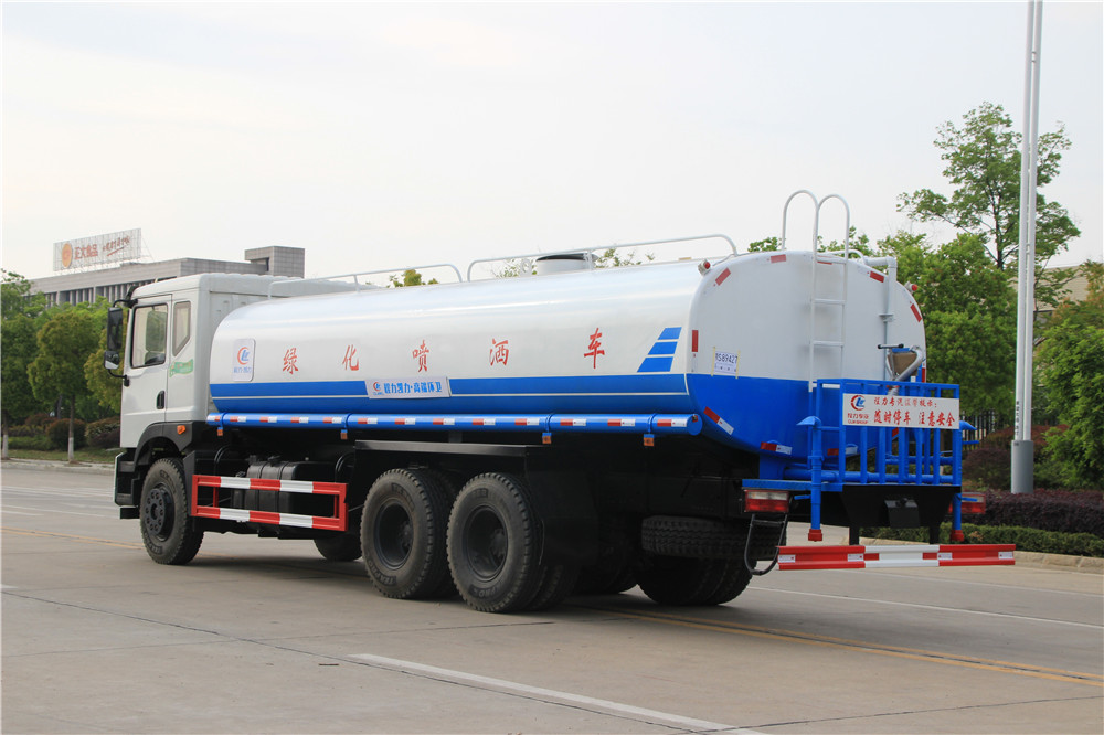 Dongfeng T5 hinterradgetriebener Zweiradachse 20-Kubikmeter Wasserwerfer Fahrzeug