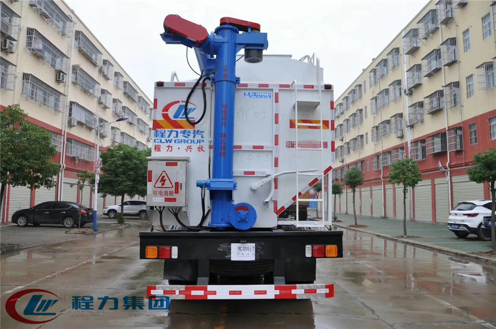 Half-trailer [60-66 cubic] bulk feed transportation vehicle in Deutsch