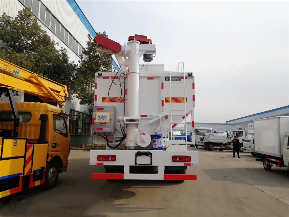 Dongfeng Tianjin Klein Drei-Achsen [30 Kubikmeter] Schüttguttransportfahrzeug