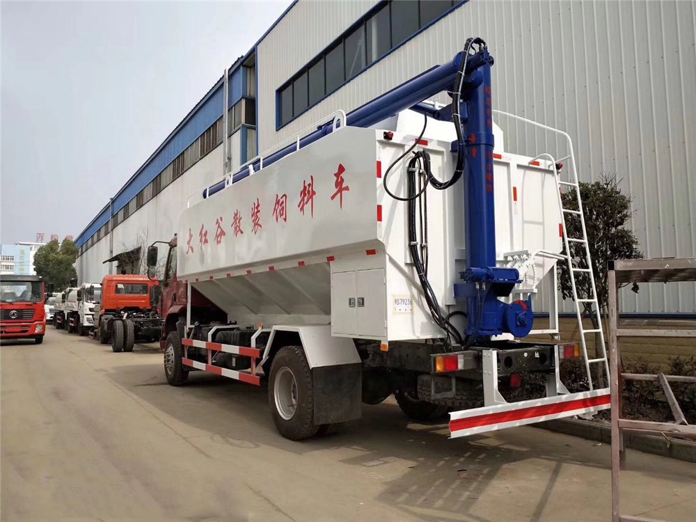 Liu Auto Chonglong [28 Kubik] Bulk Futter Transportfahrzeug