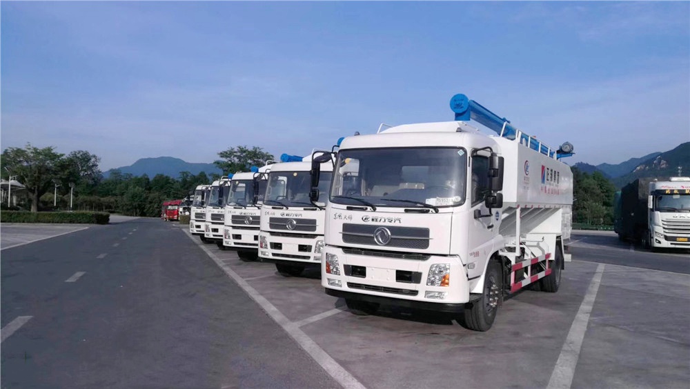 Dongfeng Tianjin 【22 cubic】 Großfuttertransportfahrzeug