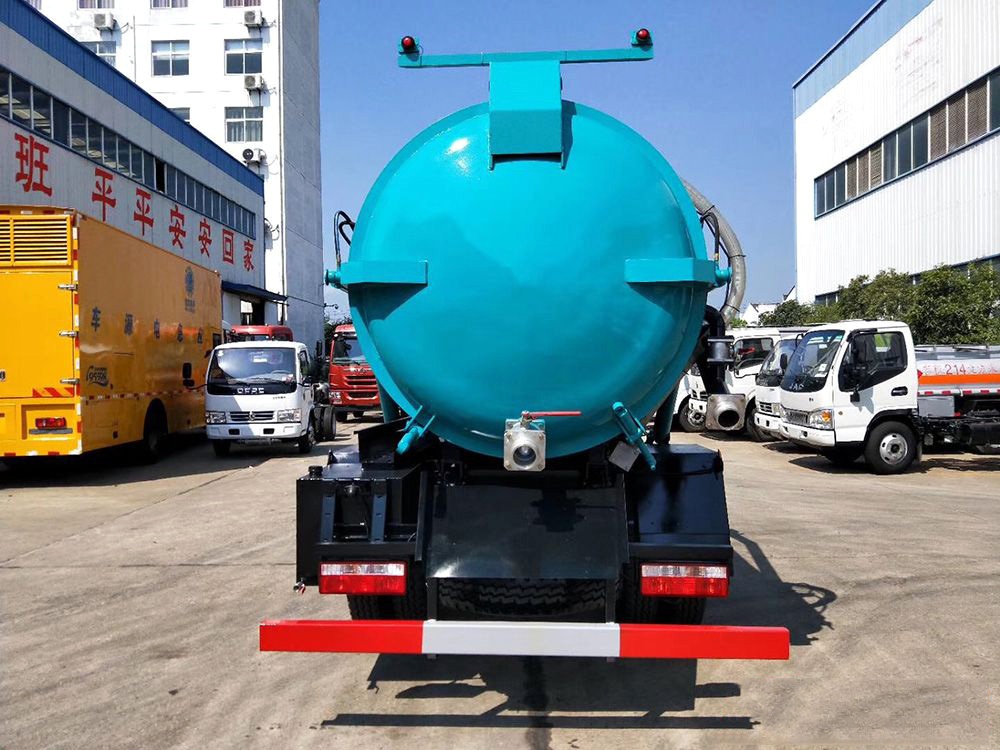【8 Parteien】 Dongfeng D7 Abwassersammelwagen