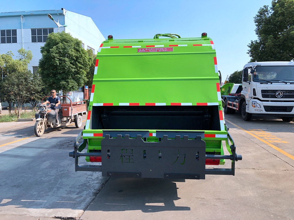 【8 Kubikvolumen】Dongfeng D7 Kompressorgarbagefahrzeug