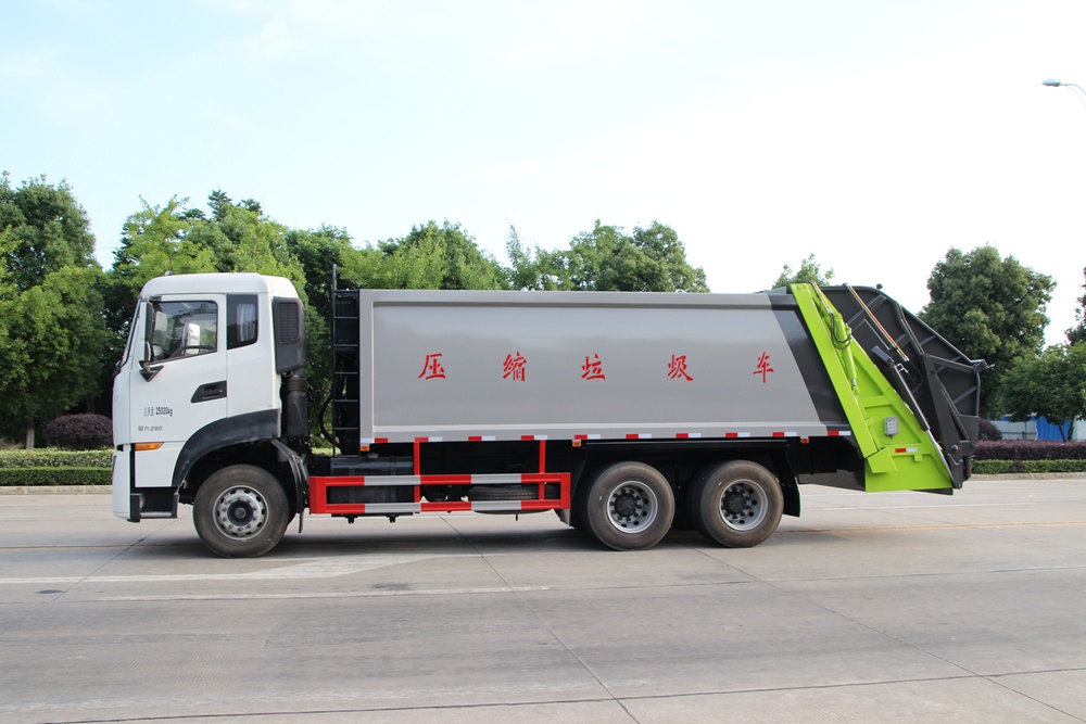 【18 Kubik】 Dongfeng Tianlong hinterer doppelachsiger Kompressionsmüllwagen