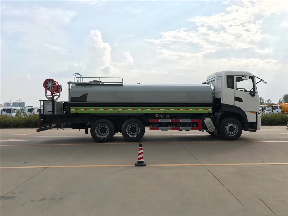【18 units】 Dongfeng Tianlong hinterachsiges Nebelsprühgerät # 30 - 50 Meter