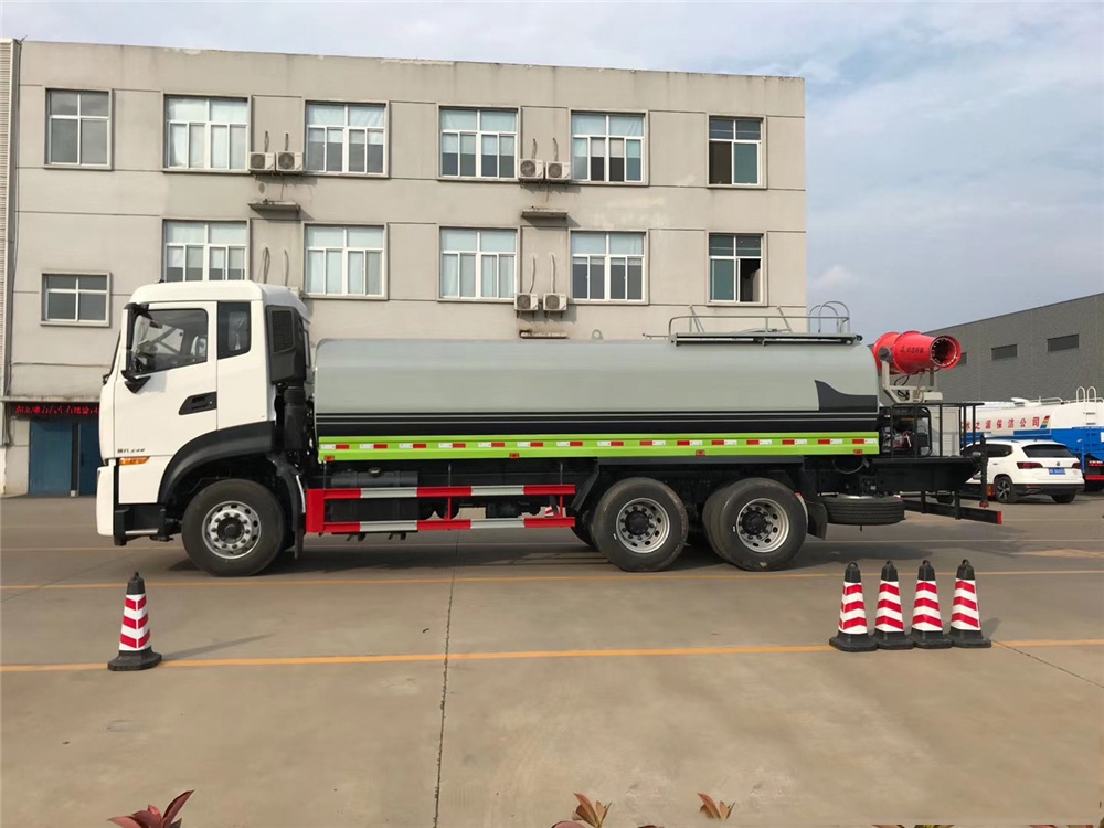 【18 units】 Dongfeng Tianlong hinterachsiges Nebelsprühgerät # 30 - 50 Meter