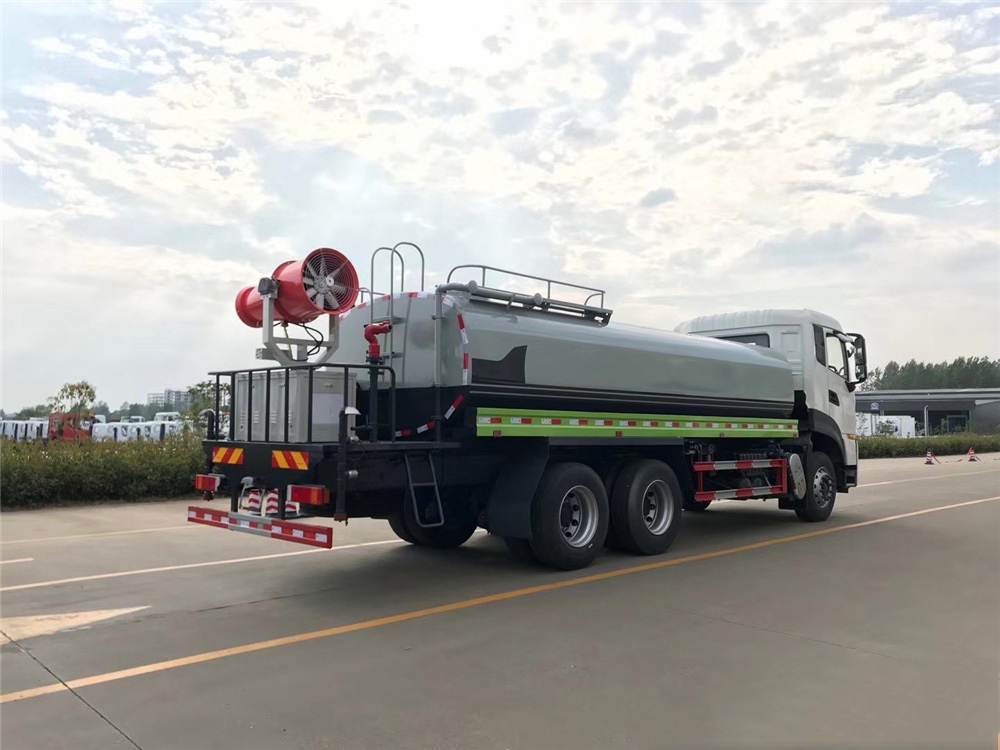 【18 units】 Dongfeng Tianlong hinterachsiges Nebelsprühgerät # 30 - 50 Meter