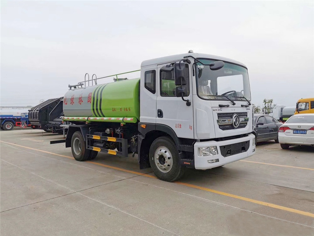 【12 Kubikmetervolum】 Dongfeng D9 Wasserwanne