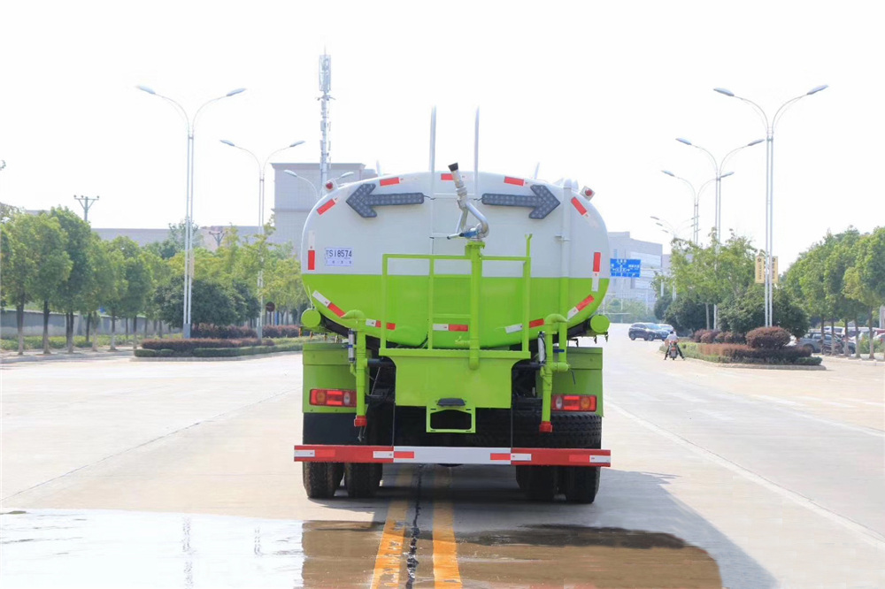 [20 Kubik] Dongfeng untergelegter hinterer Zweirad-Wassertank