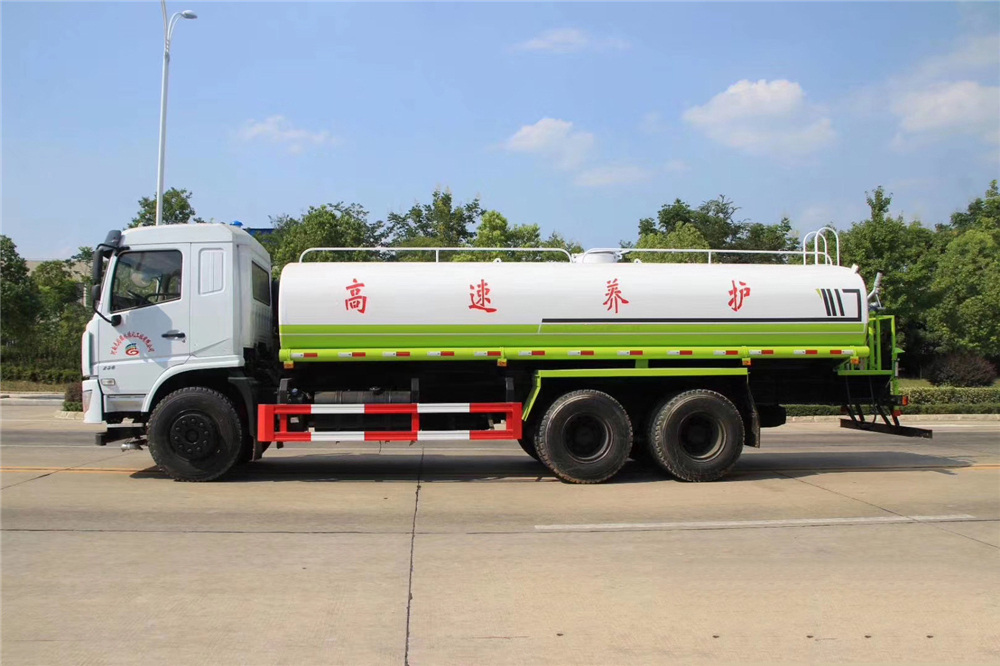 [20 Kubik] Dongfeng untergelegter hinterer Zweirad-Wassertank