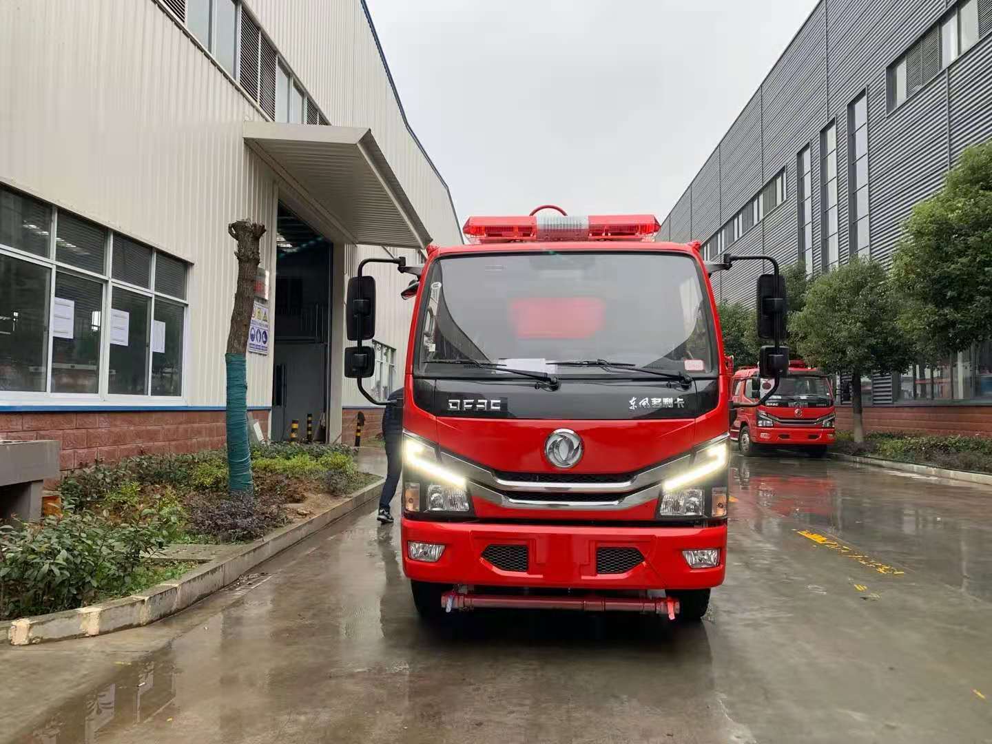 Dongfeng Dolica 4.5-tonnen Brandlöschwassergeschüttet