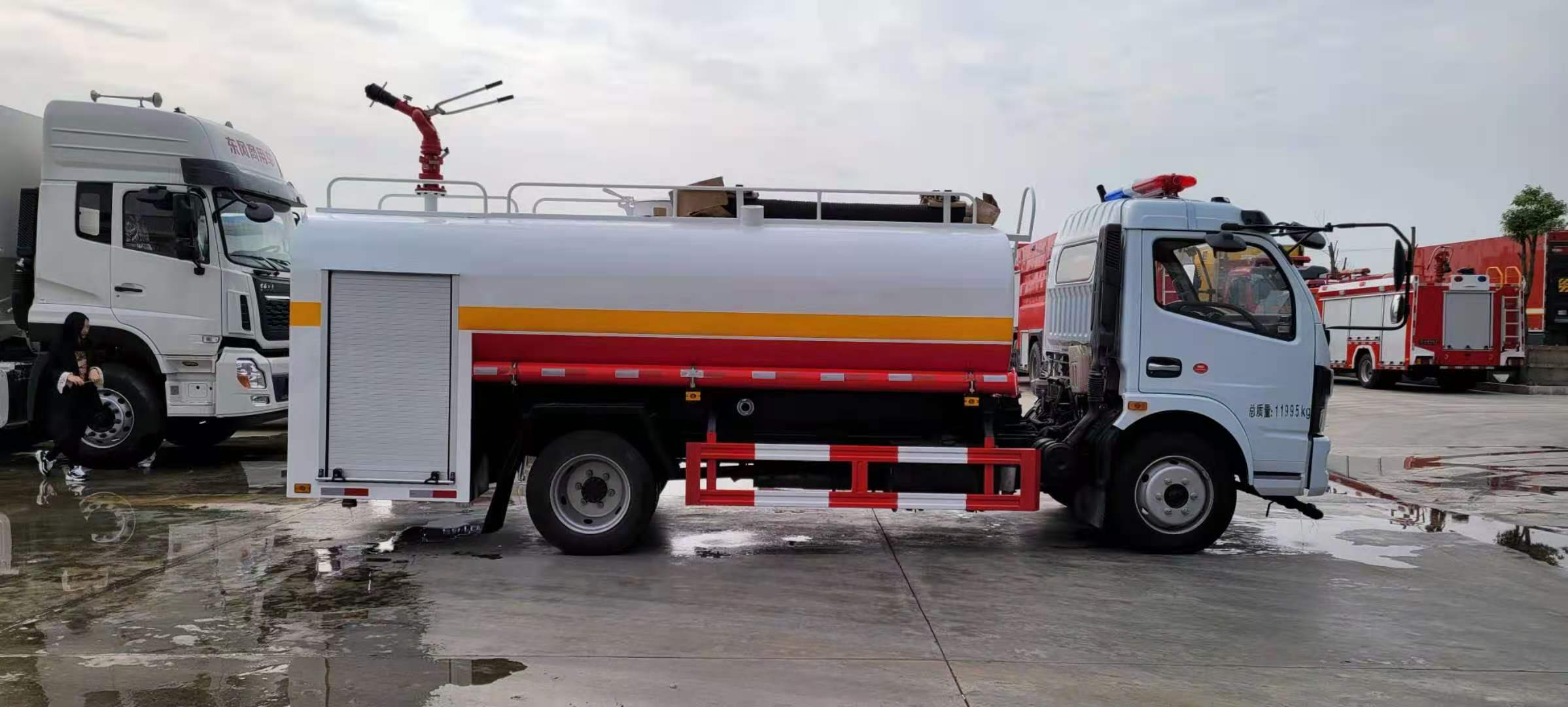 Dongfeng Dolica 8-tonnen Brandlöschwassergeschüttet