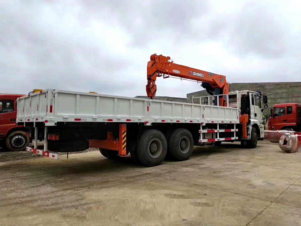 Shaanxi Auto DeLong Stein Kohle 12-tonnen Fahrzeugbühne Kran