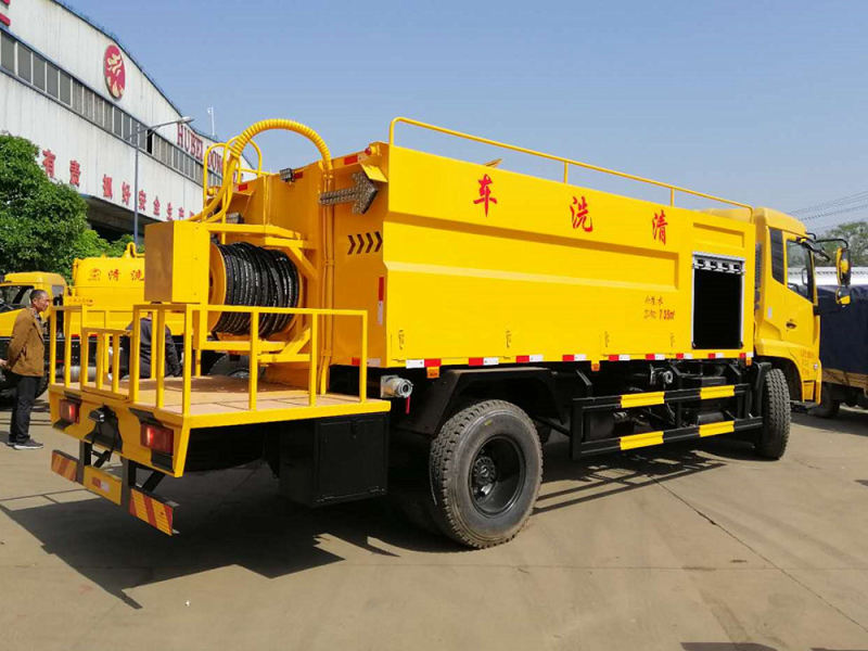 Dongfeng Tianjin Klappbehälter 10-Tank Hochdruckreinigungsfahrzeug