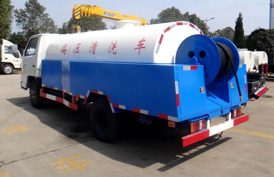 Jiangling Blau Platte Hochdruckreinigungsfahrzeug