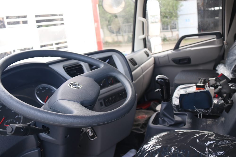 Dongfeng Tianjin Aluminiumlegierung Viehtransportfahrzeug