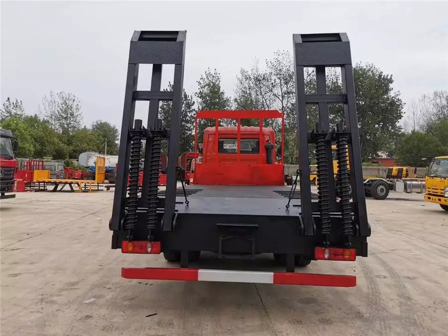 Dongfeng Tianjin 6,2-Meter-langes Flachbett-Transportfahrzeug