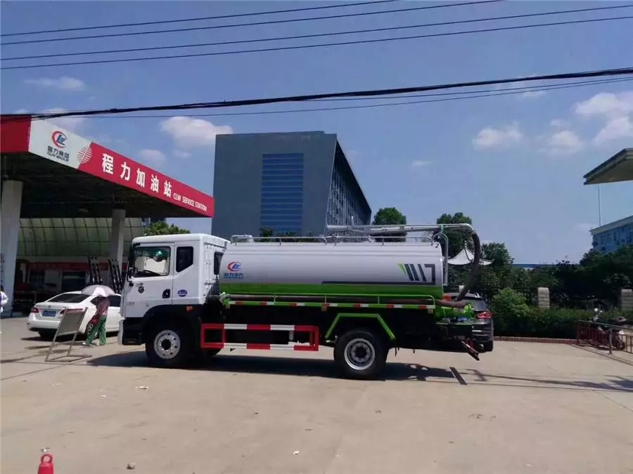 Dongfeng D9 10-ton Abwassersaugwagen