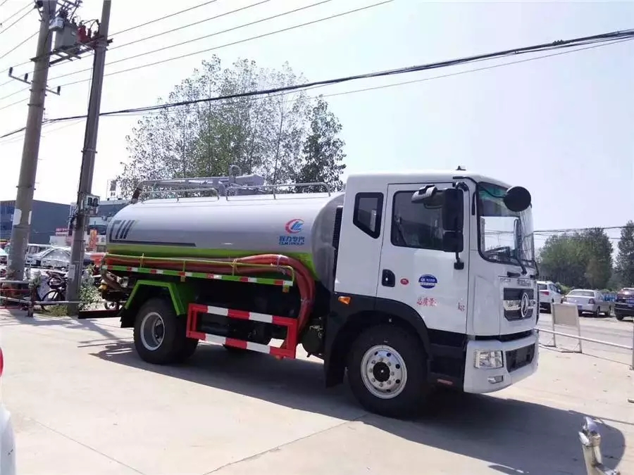 Dongfeng D9 10-ton Abwassersaugwagen