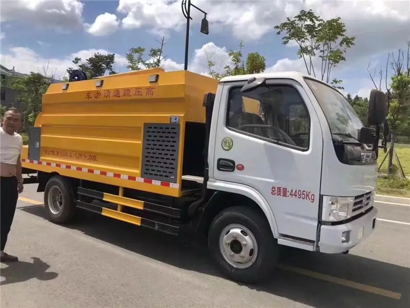 Dongfeng Stadt Abwasserpipeline Hochdruckreinigungs- und Schlickbeseitigungsfahrzeug