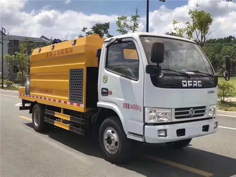 Dongfeng Stadt Abwasserpipeline Hochdruckreinigungs- und Schlickbeseitigungsfahrzeug