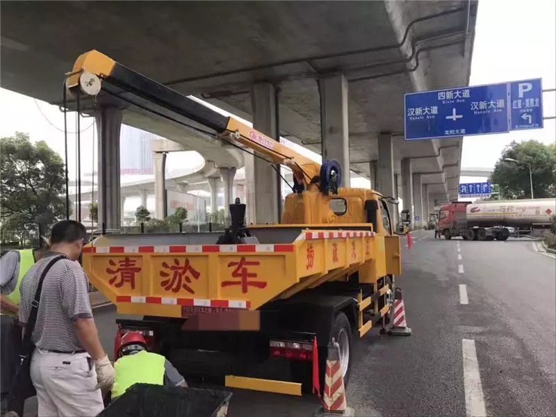 Dongfeng Dolica Kanalreinigungsfahrzeug