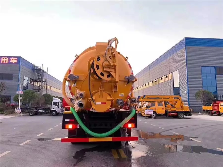 Tianlonghao Dual Bridge 20-tonnen Reinigungs- und Schmutzwasseraufnahmefahrzeug