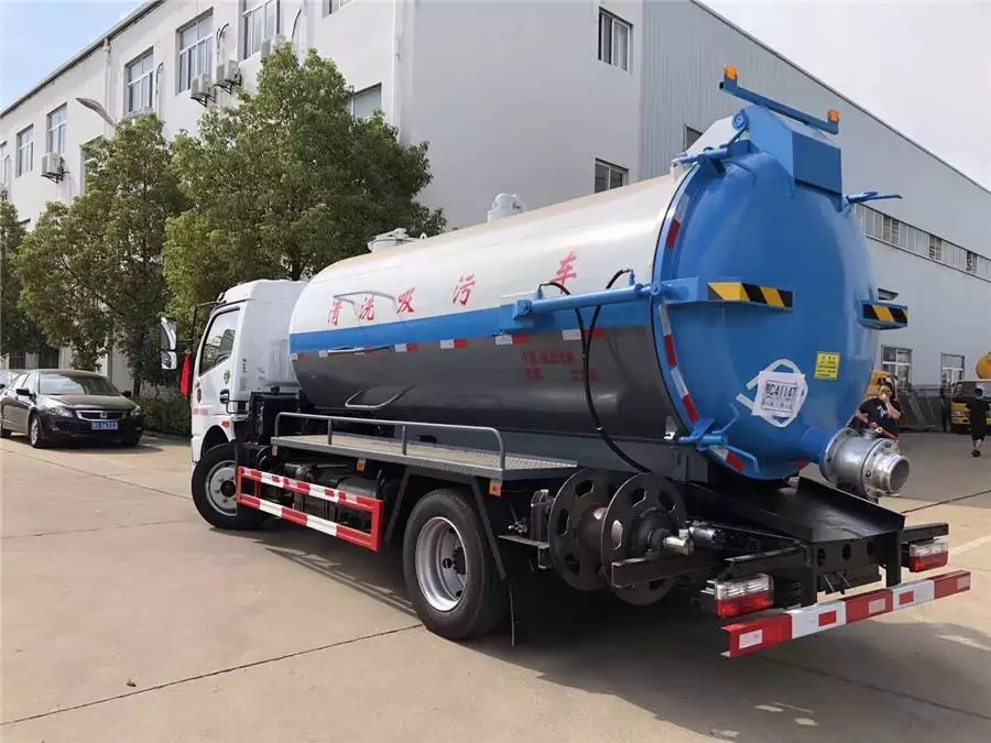 Dongfeng 8-tonnen integrierte Tankreinigungs- und Schmutzwassersaugfahrzeuge