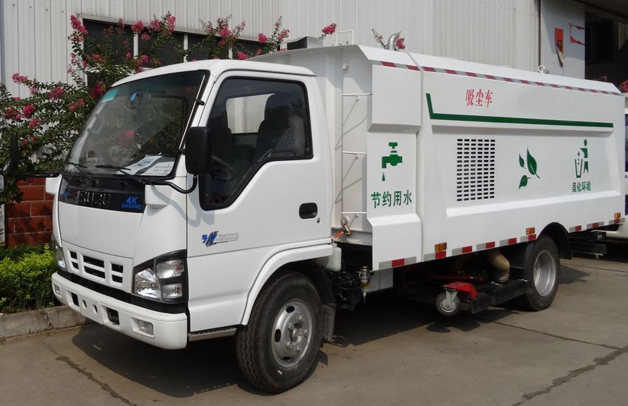Isuzu kleiner Staubsaugertruck