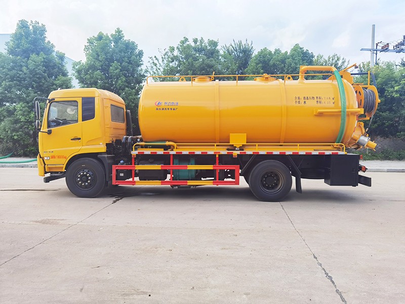Tianjin hat kein Fahrzeug zum Reinigen und Absaugen von Haaren.