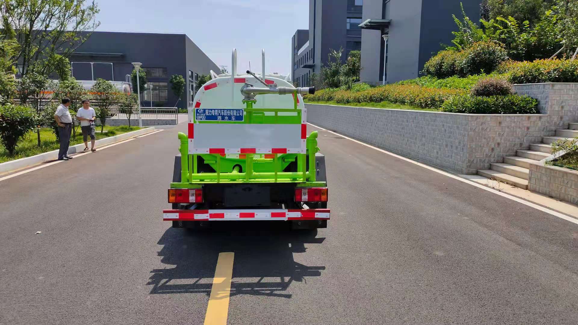 Futian 3-ton water tanker truck