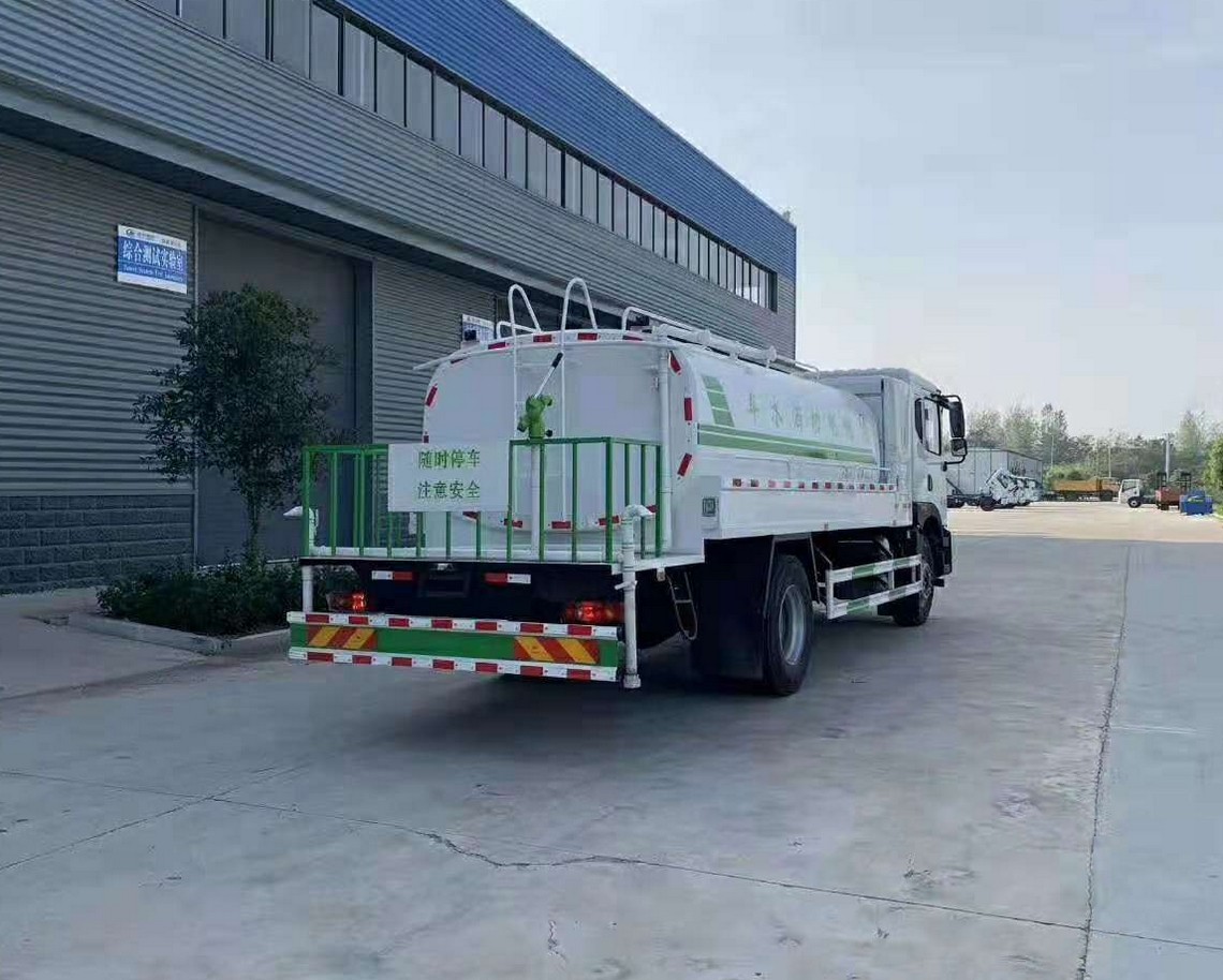 Dongfeng 10-Tonnen Elektro-Wasserwagen