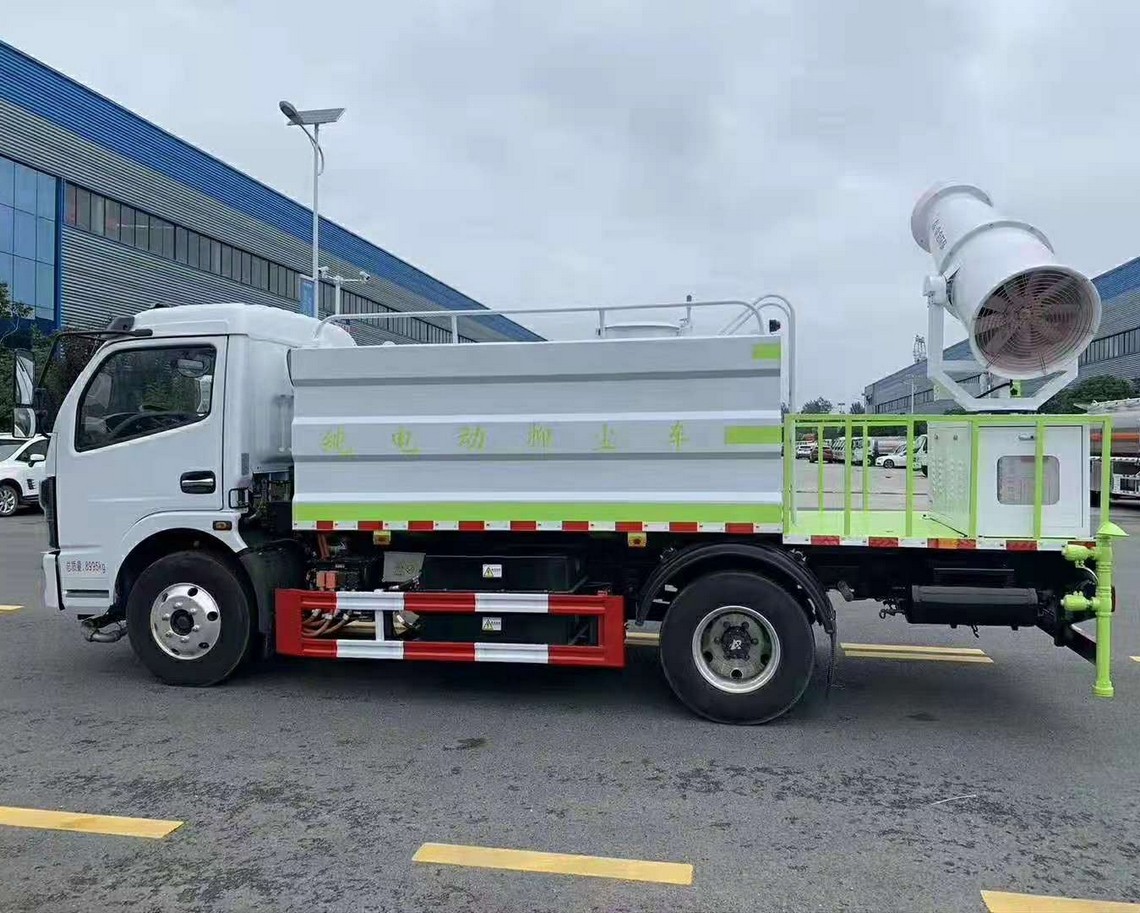 Dongfeng Kaituo Elektro-Staubabscheidefahrzeug mit vollem Elektroantrieb